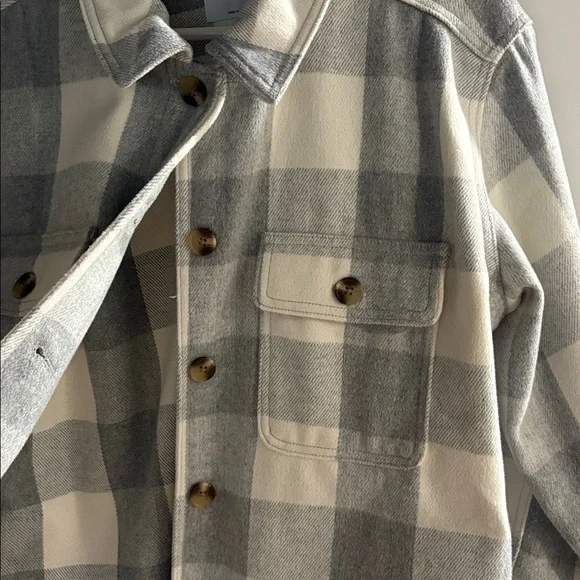 Old Navy Plaid Soft Brushed Utility Shacket Button Gray Jacket Womens - Picture 5 of 6